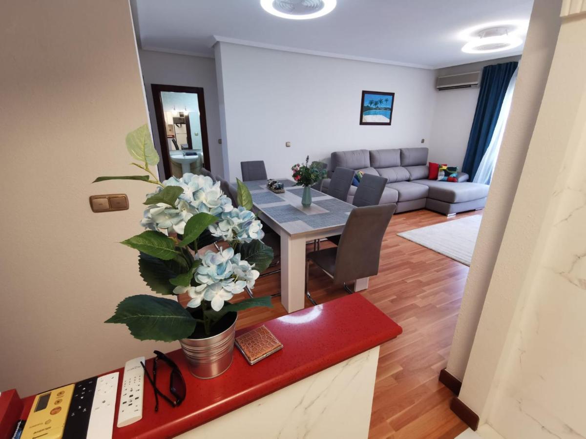 Bonita Apartamento ตอร์เรเวียคา ภายนอก รูปภาพ